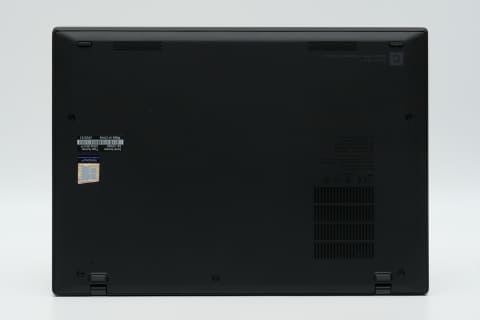 Hothotレビュー】シリーズ史上最軽量の907gを実現した「ThinkPad X1