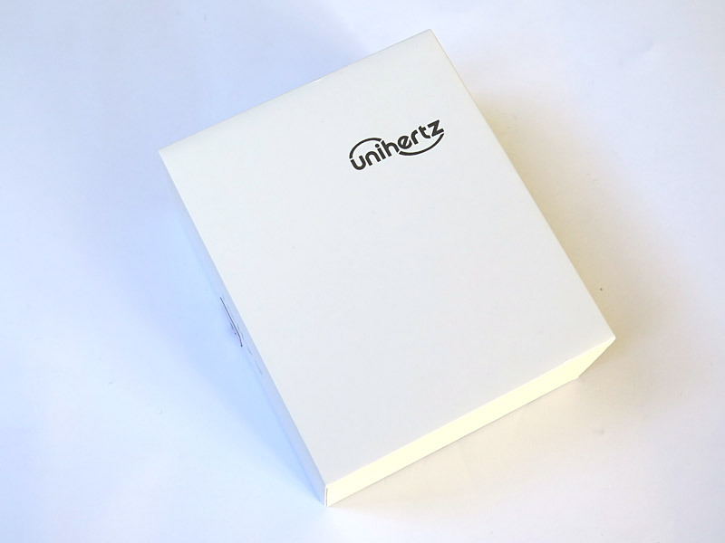 製品パッケージ