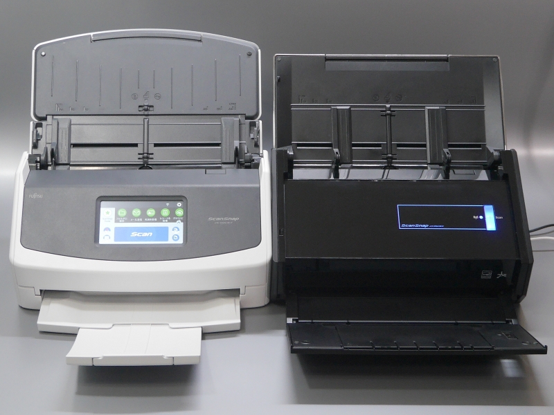 2つ前のフラッグシップモデル「iX500」もタッチパネルは非搭載だったので、iX1600ではなくiX1400を選んでも、操作性についての違和感は特にないだろう