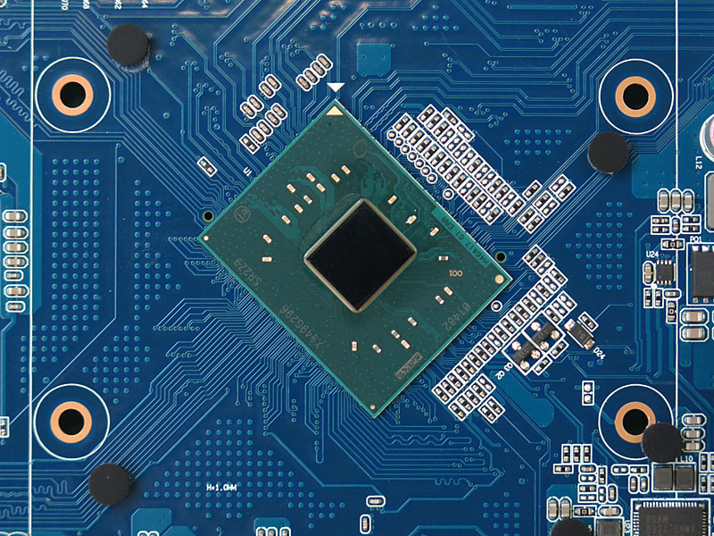 Apollo LakeのCeleron J3455を搭載