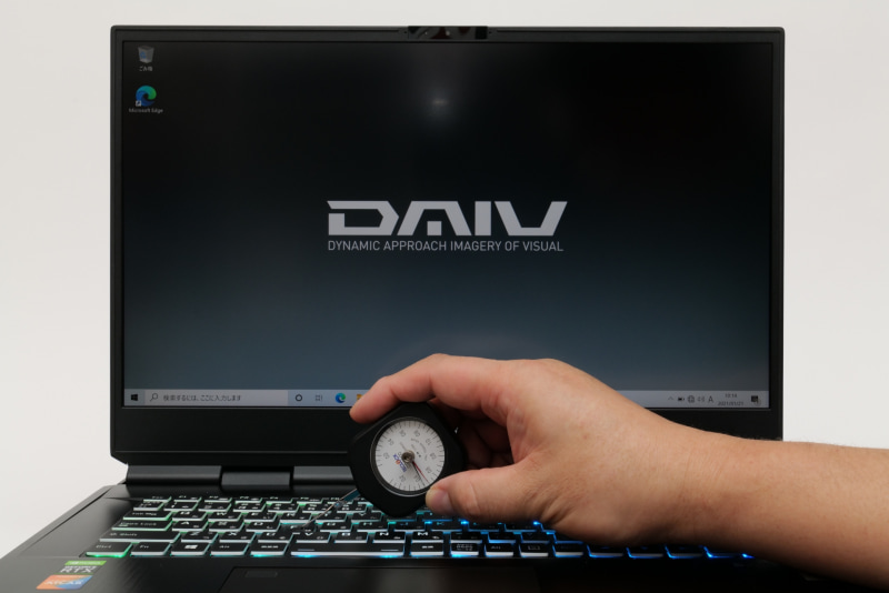 文字キーの押圧力は0.5N前後