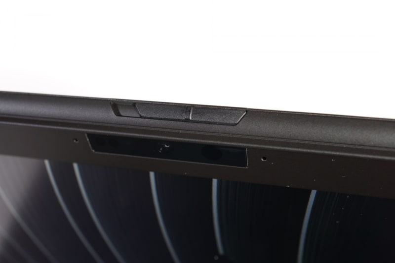 Webカメラにスライド式のプライバシー保護シャッターが装備された