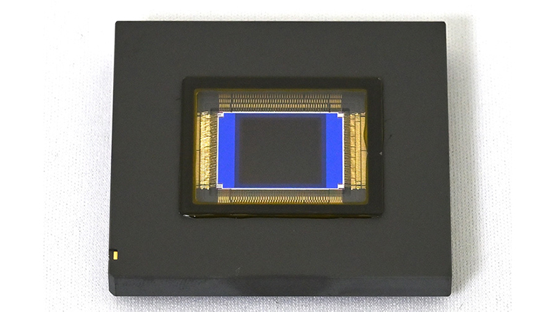 積層型CMOSイメージセンサー