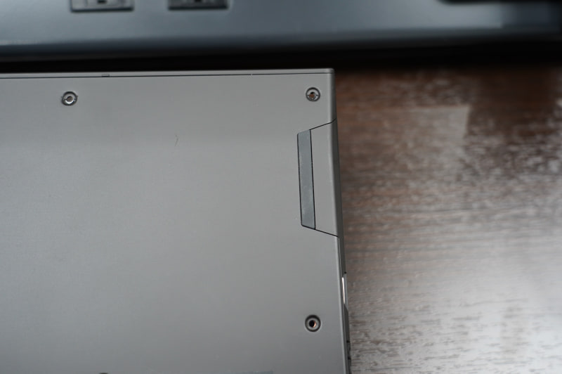 底面と側面の切りかき部分