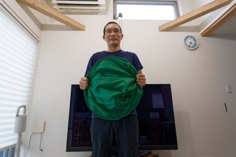 折りたたんだ状態はこのサイズ