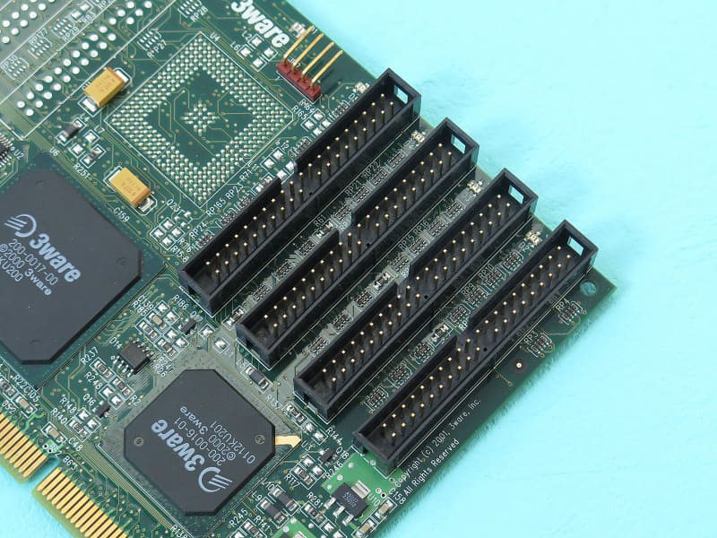 IDEは4チャンネルだが、1チャンネルあたり1台までしか接続できない