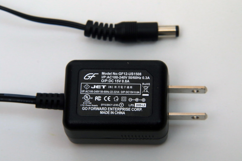 15Vという中途半端なACアダプタが必要になるので、キットと併せて秋月電子で買っておくこと!