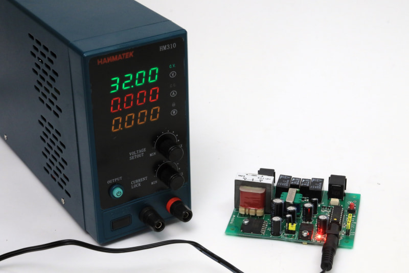 秋月電子でも48Vの電源は販売しているが機器組み込み用の箱型電源。実験用電源を使うか、48Vのトランスから電源を自作するしかない