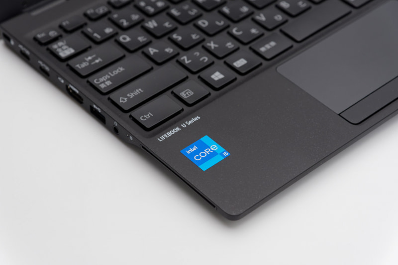 第11世代Intel Core i5-1145G7を搭載。GPUはIntel Iris Xe Graphics