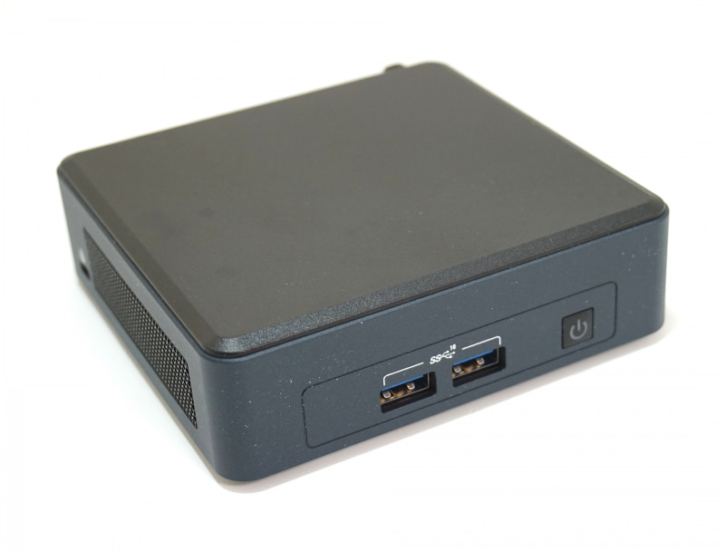 IntelのNUCシリーズ最新モデル「NUC 11 Pro」シリーズの「NUC11TNKi5」