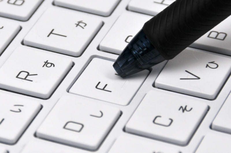 しっかりとしたキータッチを生み出す1.65mmの深いキーストローク