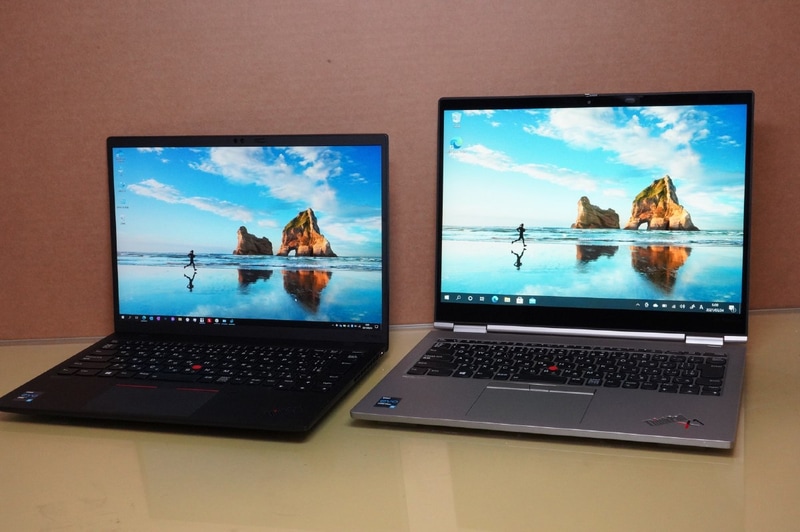 ThinkPad X1 Nano(左)と比べるとディスプレイの縦が長いことがわかる