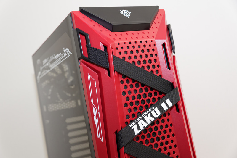 型式は「MS-06S」。まぎれもない「シャア専用ザク」