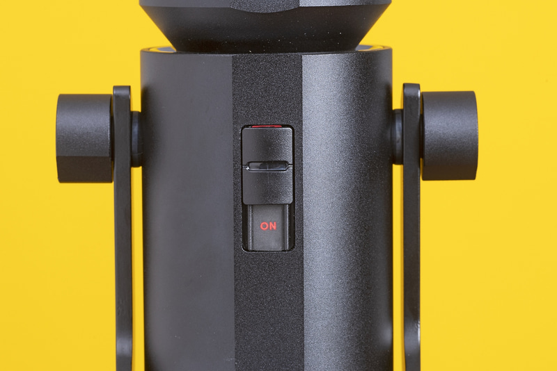 オンオフスイッチも装備