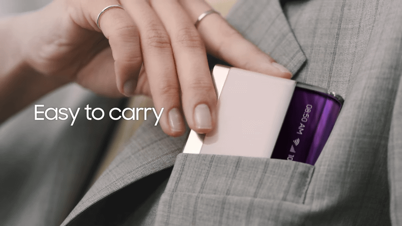 S-Foldableのコンセプト。大画面を折り畳んでコンパクトに持ち運べる