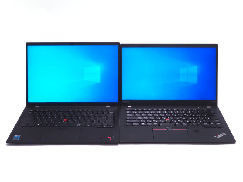 ThinkPad X1 Carbon Gen9(左)と、筆者所有の同Gen5(右)