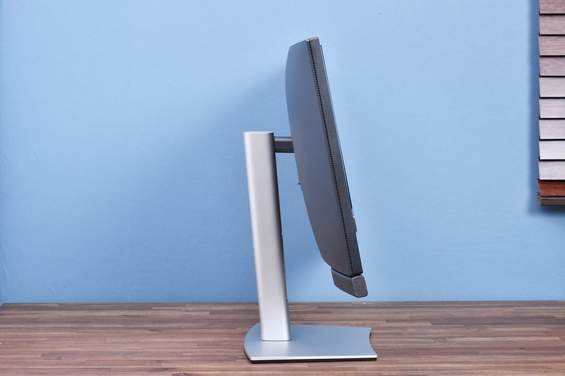 一番上げた状態(上)と一番下げた状態(下)