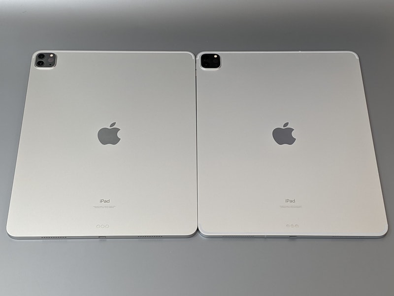 背面の比較。こちらも見た目はまったく同じだ