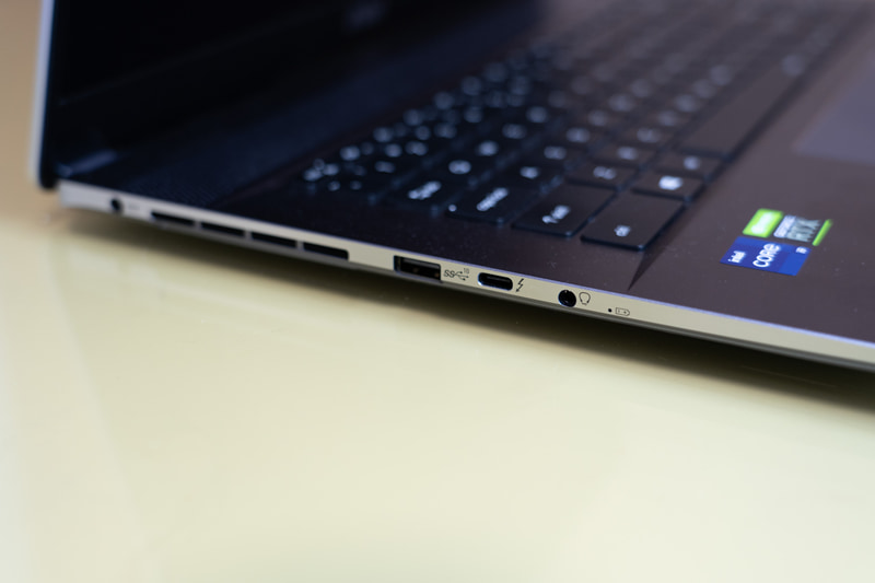 マシンの左右側面