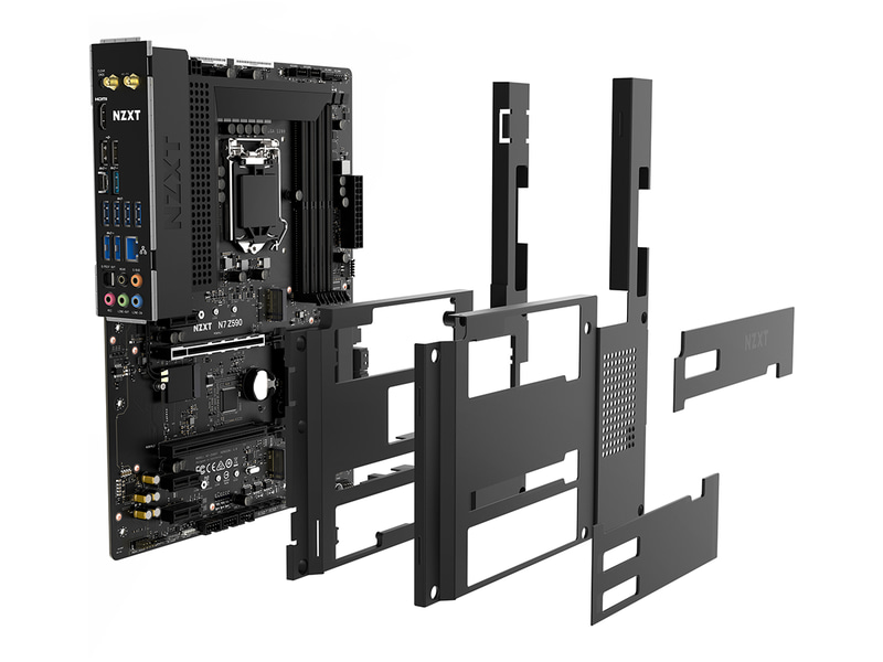 金属製カバーを装備
