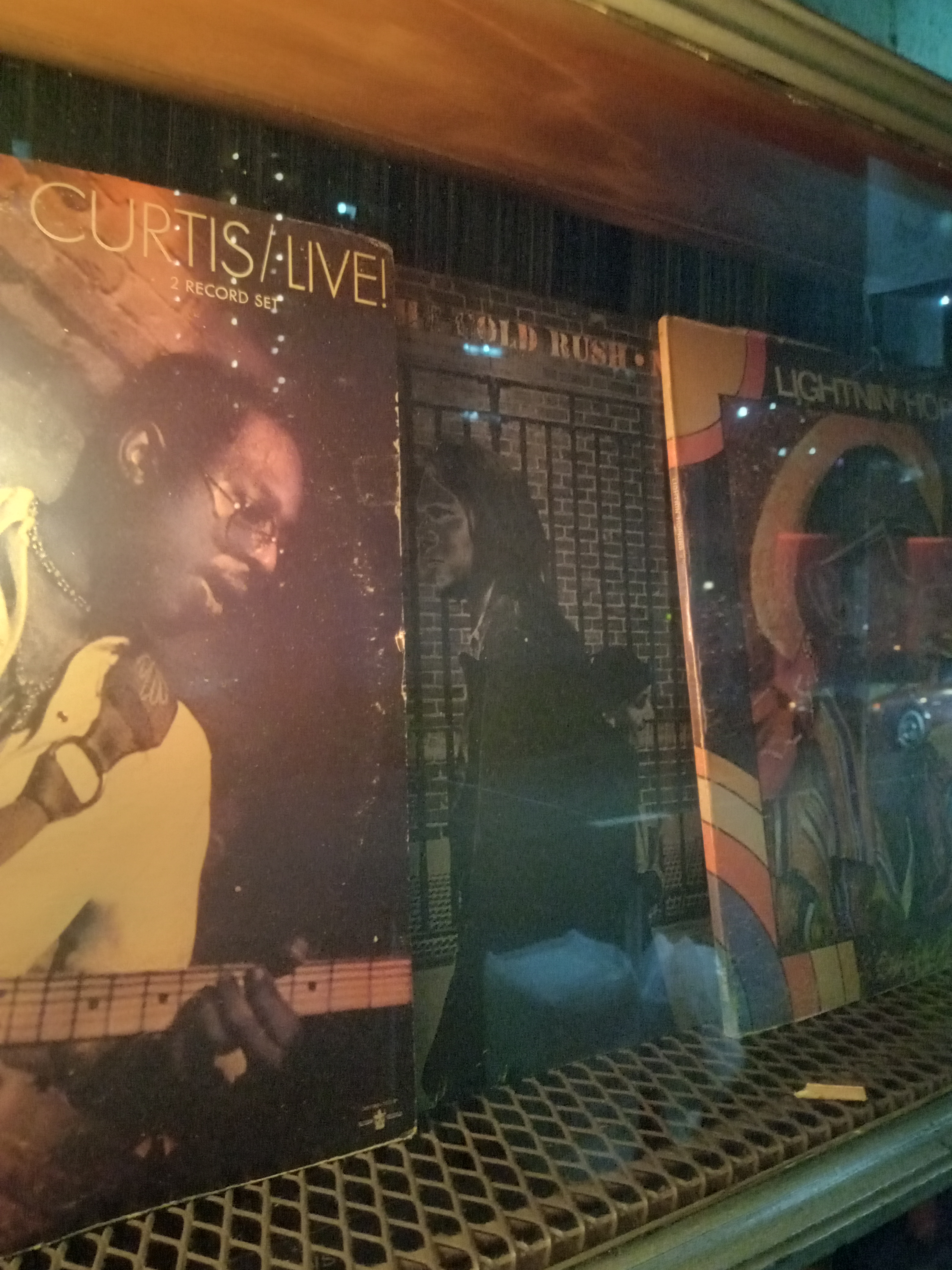 モデル：<a href="https://twitter.com/akane95ai" class="n" target="_blank">茜音愛</a>