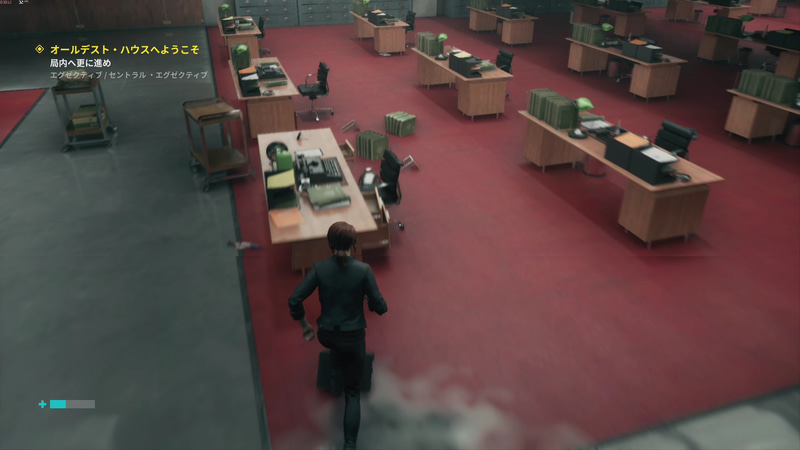 こんな感じの理路整然と並べられたデスクや書類の数々だが