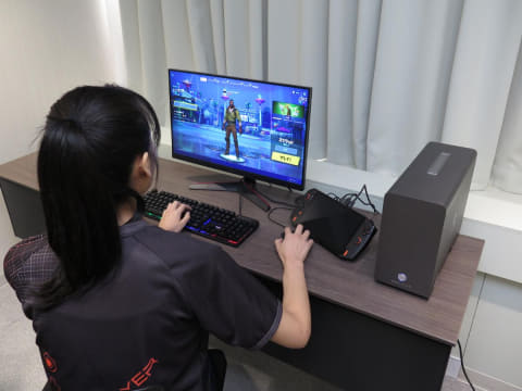 史上最高性能の8.4型ゲーミングPC「ONEXPLAYER」が8月下旬に国内発売