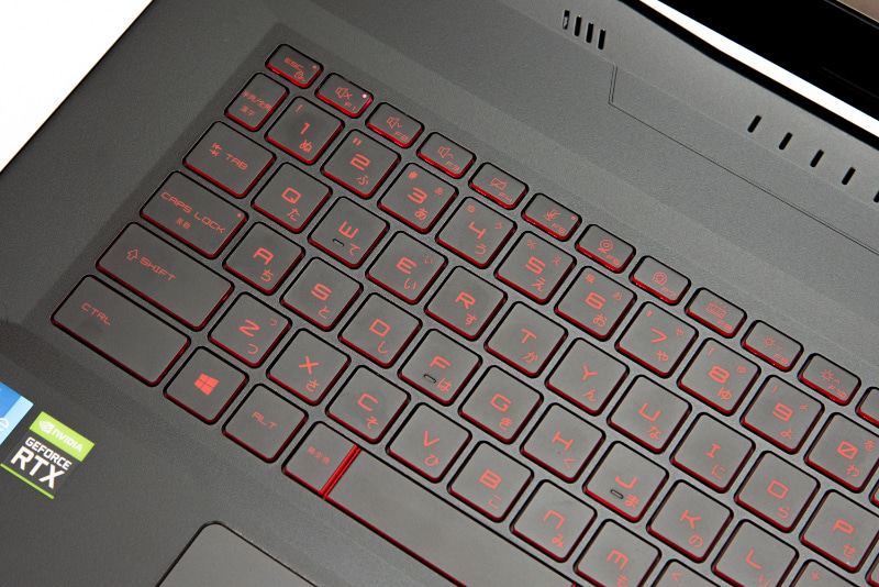 バックライトはシングルカラー(赤)のLED