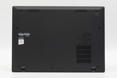 ThinkPad史上究極のモビリティ。「ThinkPad X1 Nano」の魅力を全方位 