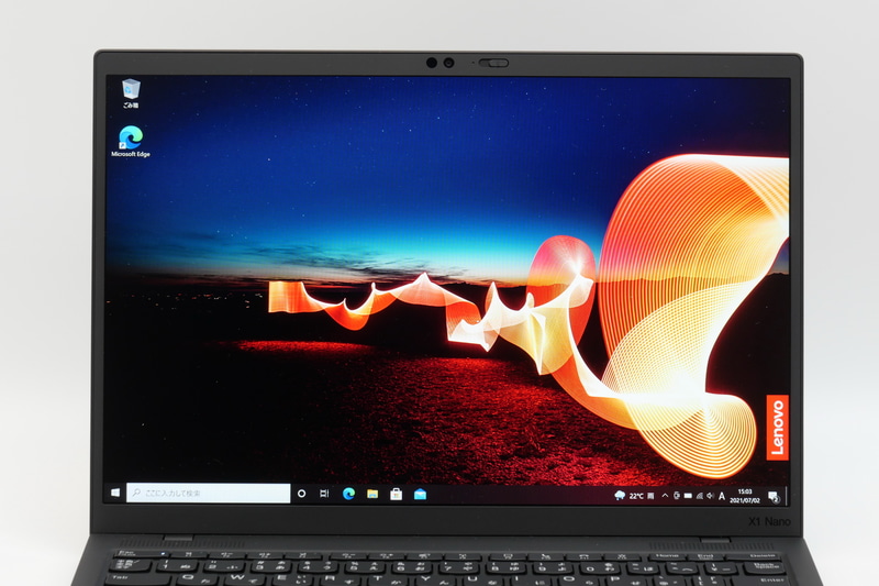 ディスプレイは、アスペクト比16:10、2,160×1,350ドット表示対応の14型IPS液晶を採用。タッチ対応ディスプレイも選択可能だ