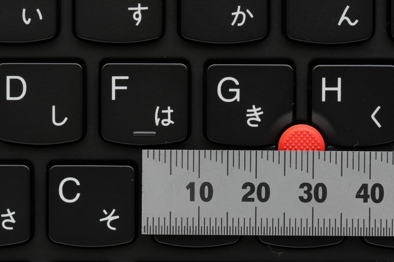 主要キーのキーピッチは約19mmフルピッチを確保