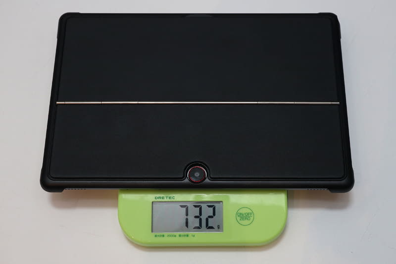 カバーだけを取り付けると732gとなる