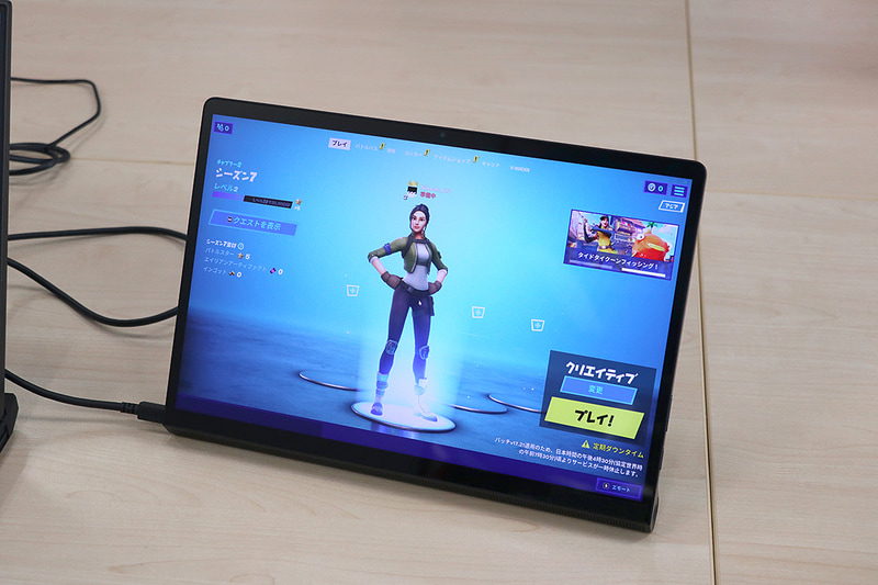 Yoga Tab 13の実機