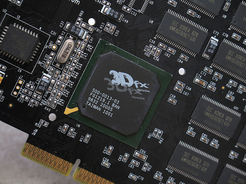 やじうまPC Watch】【懐パーツ】Voodoo Banshee搭載のAGPビデオカード