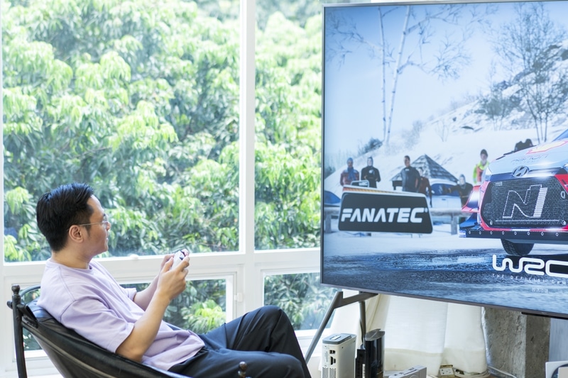 ゲームが大好きだというUncle Tail氏。中でもレースゲームが好きのようだ