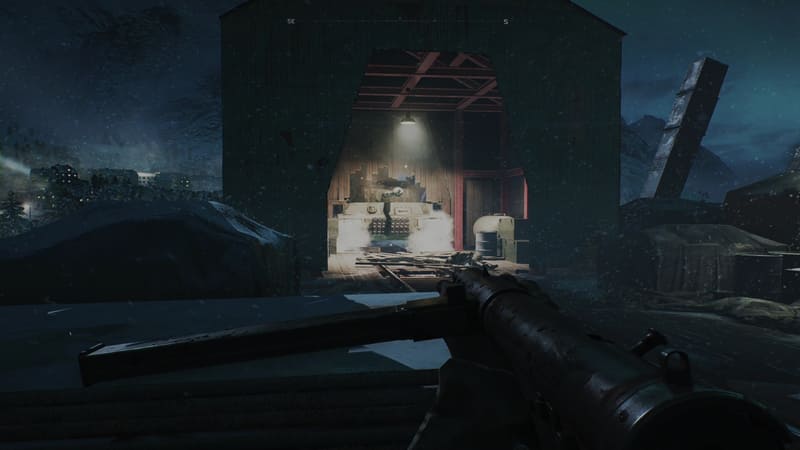 橋を渡ったところにある格納庫から戦車が登場。なす術もなく反撃を受けたところで場面が転換する