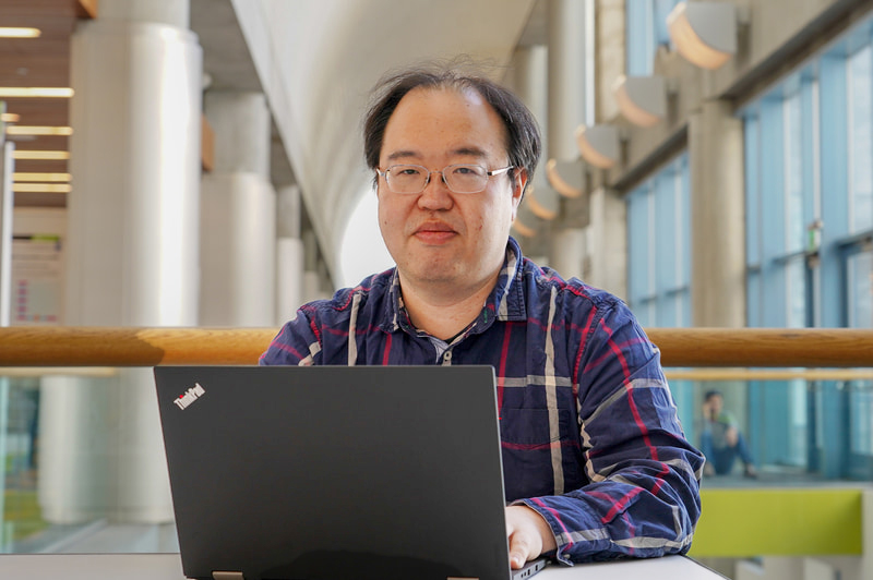 メインMCを務めるのはITジャーナリスト笠原一輝氏と、PC Watch編集長の若杉紀彦