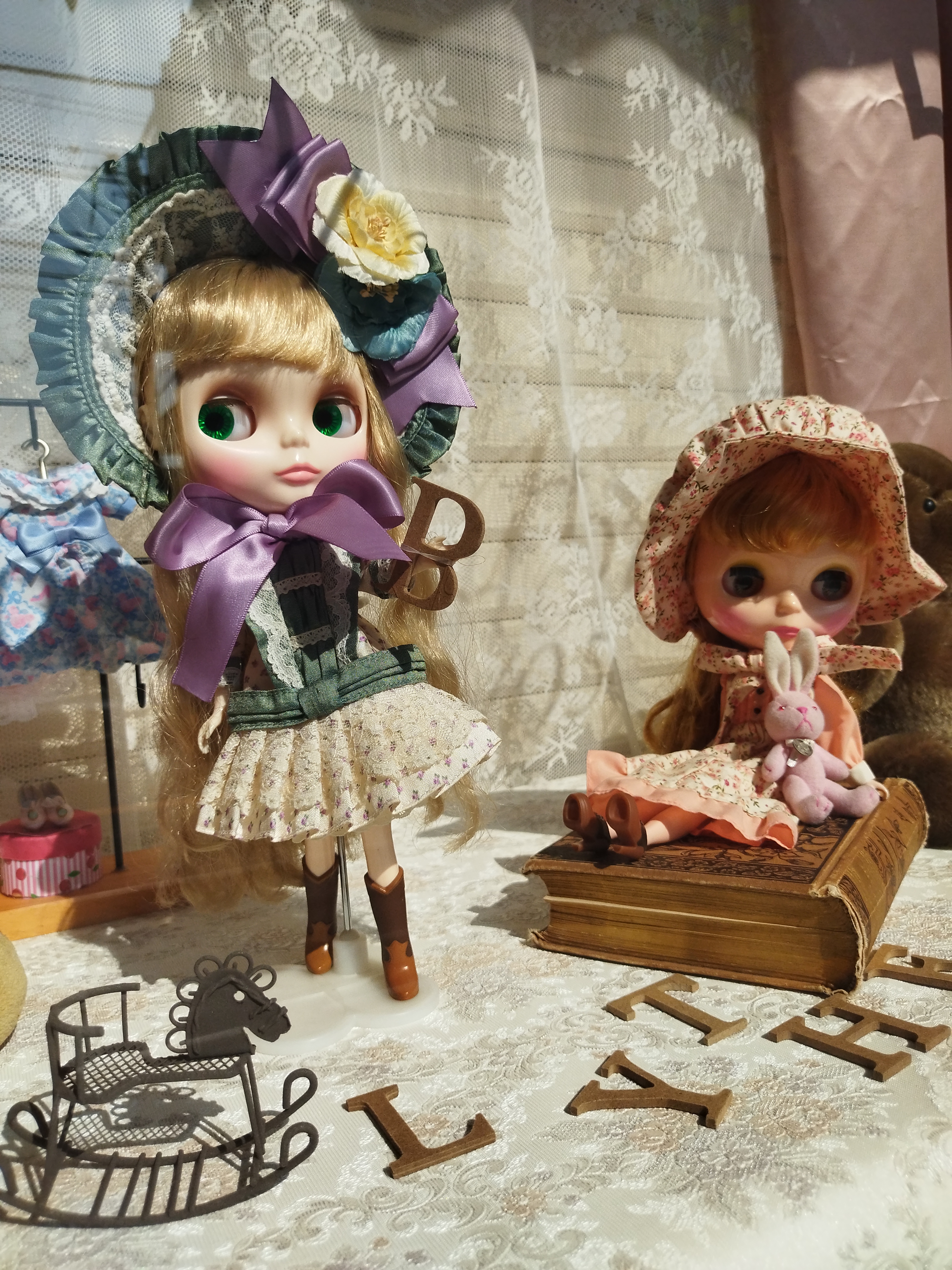 モデル:<a href="https://twitter.com/akane95ai" class="n" target="_blank">茜音愛</a>