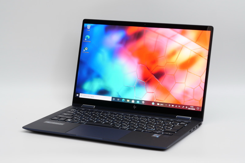 ディスプレイは360度開閉し、クラムシェルスタイル、テントスタイル、スタンドスタイル、タブレットスタイルの4形状で利用できる