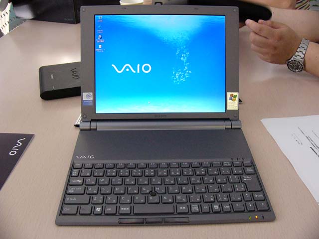 <a href="https://pc.watch.impress.co.jp/docs/2004/0701/sony2.htm">type 505 EXTREME</a>