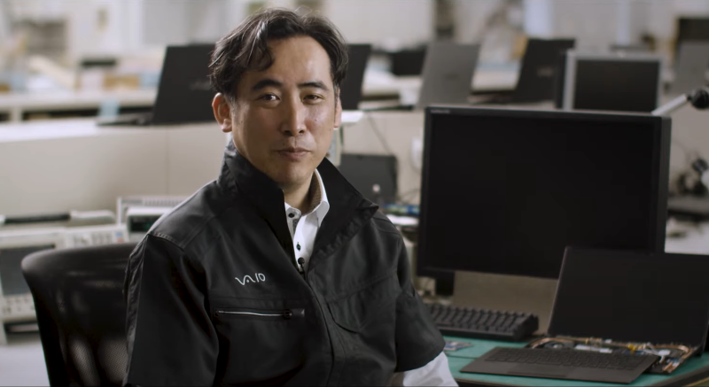 VAIO テクノロジーセンター 副センター長・メカ設計部部長の巣山剛志氏