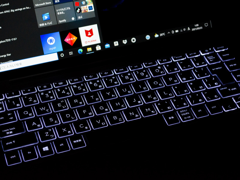 キーボードバックライトはオフ+2段階のバックライト