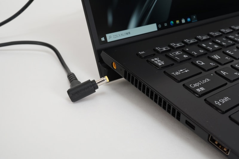 旧SX14で使われていた丸形コネクタの電源