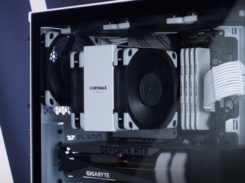 NA-HC8(画像は白のカバーを取り付けたところ)