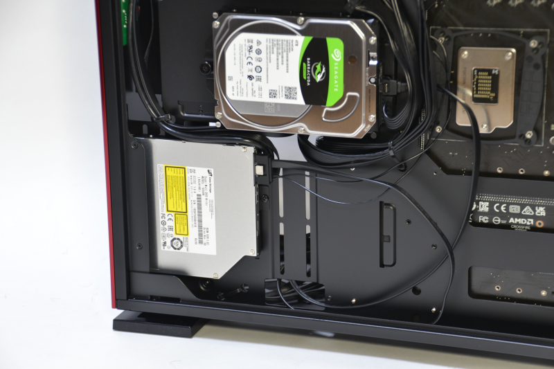 DVDスーパーマルチは日立LGデータストレージ製「GS40N」