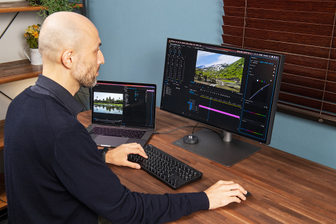 訳あり！　macbook pro & 外部ディスプレイ MacBook Proで外部モニターを使うなら縦置きがオススメ！その理由は