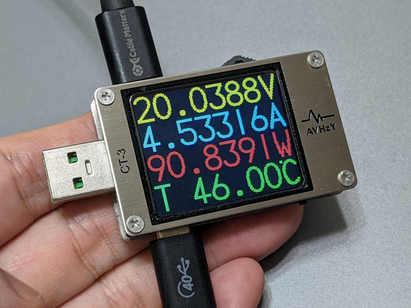 テスターはAVHzYの「<a href="https://www.amazon.co.jp/exec/obidos/ASIN/B076HGXWN5/impresswatch-6-22/ref=nosim" class="n" target="_blank">CT-3</a>」を使用。デバイスと充電器の間に挟むことで、電圧/電流/電力を測定できるほか、PC用のユーティリティを使うことでPDOを確認できる。一昨年(2019年)の<a href="https://pc.watch.impress.co.jp/docs/topic/feature/1165088.html">検証記事</a>で使用した「CT-2」の後継で、画面がやや大きい