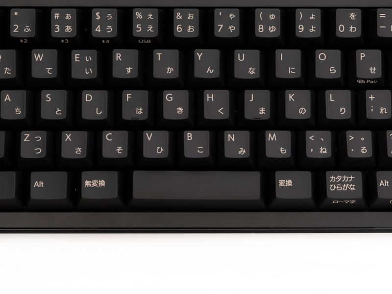 スペースキーは従来機種より少し幅が狭くなった