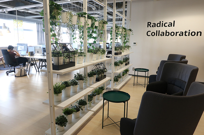 さらに別の#Chat。2人が向かい合って雑談できる