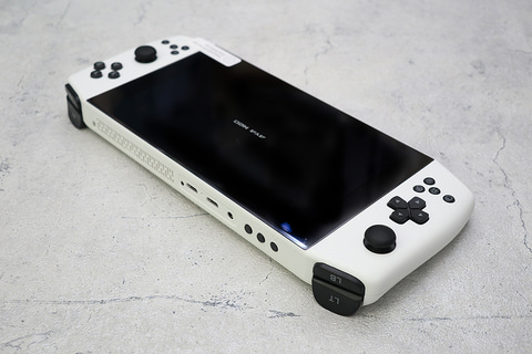 Hothotレビュー】サイズがちょうどいい! 待望のRyzen搭載ゲーム Hothotレビュー】サイズがちょうどいい! 待望のRyzen搭載ゲーム